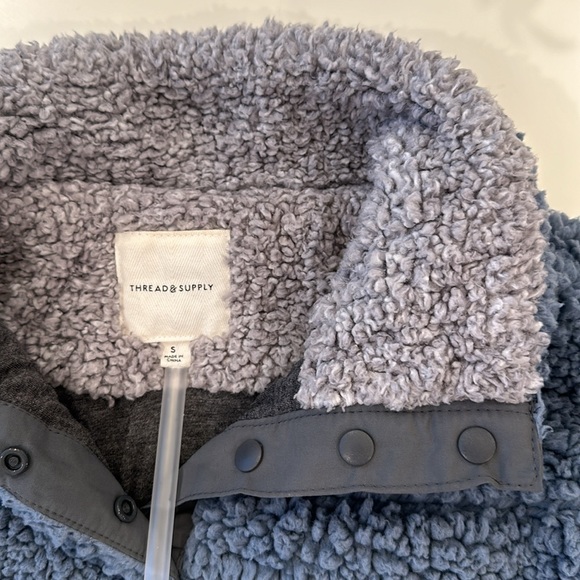 Thread & Supply Daydream Pullover - Picture 3 of 4